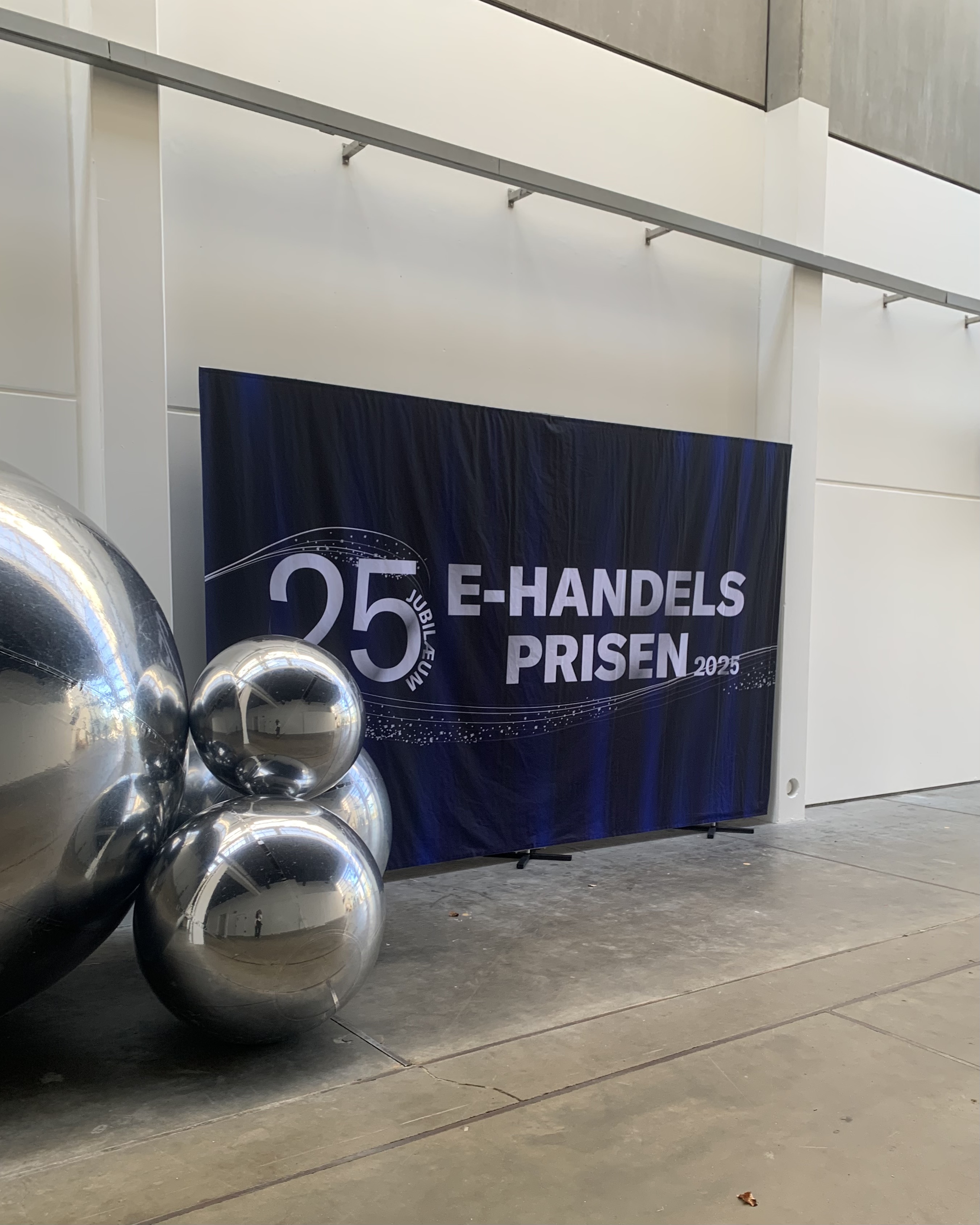Physical banner for the E-commerce Award 2025